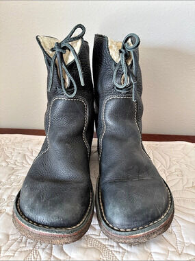 Duckfeet Black Shearling-Lined Boots